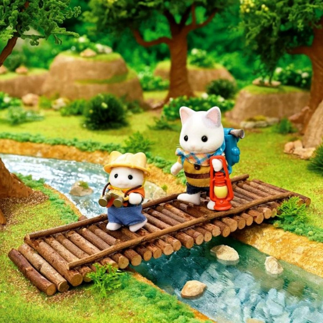 Sylvanian Families Exciting Exploration Set with Latte Cat Brother &amp; Baby