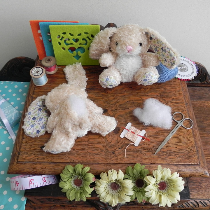 Gift in a Tin - Sew Me Up Floral Bunny