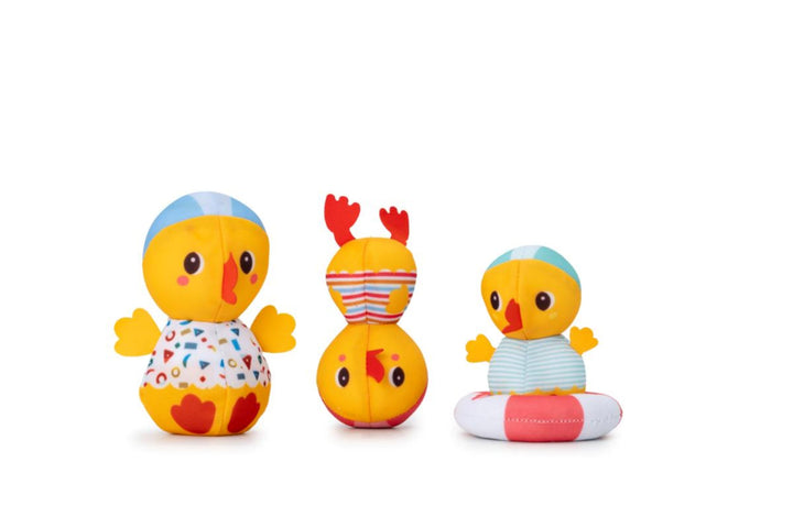 Lilliputiens - Three Bath Ducks Learning to Swim