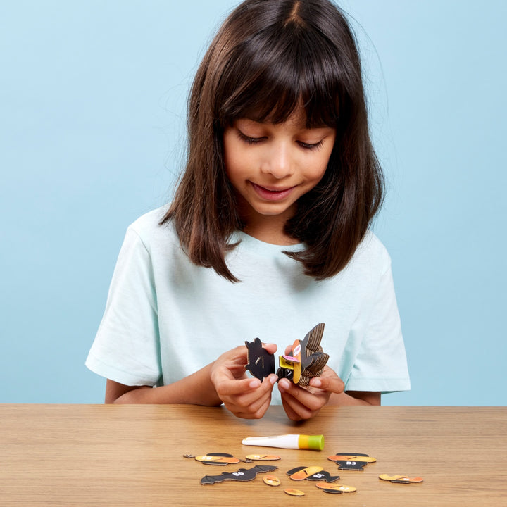 Eugy Bat 3D Cardboard Model Kit