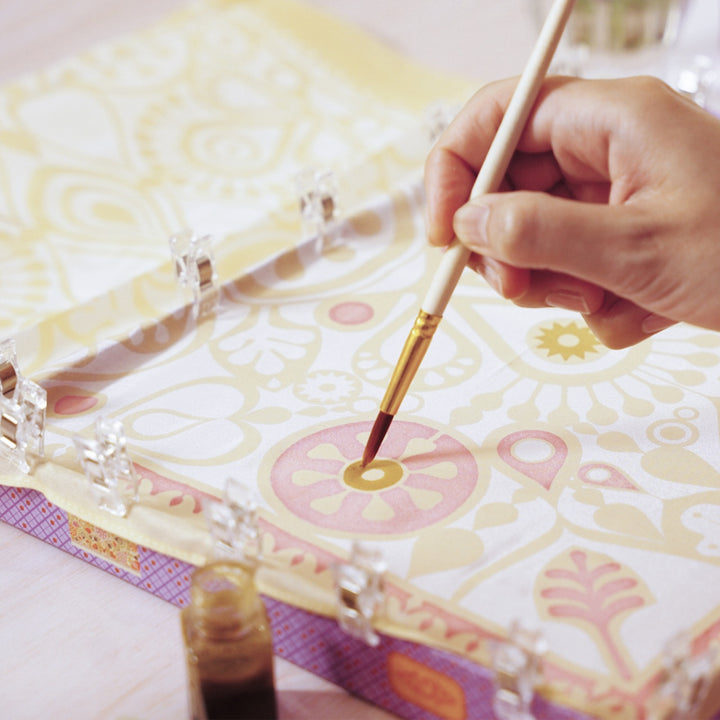 Djeco Atelier 11 - Silk Painting - Indian-style Design