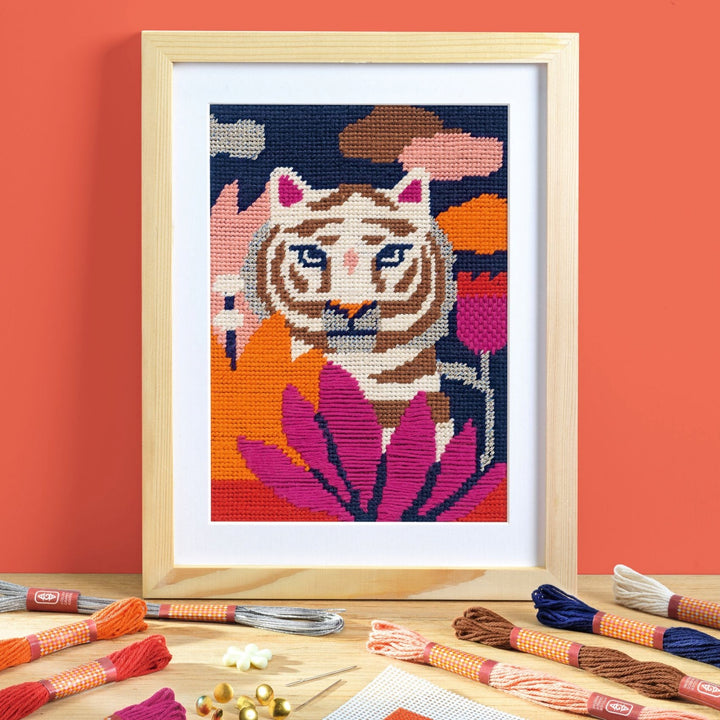 Djeco Atelier 64 - Needlepoint - Wild Cat