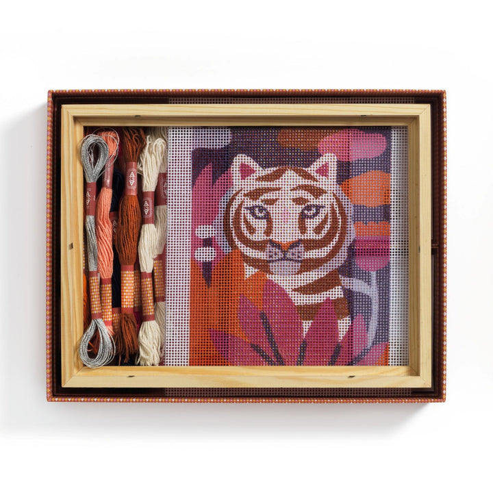 Djeco Atelier 64 - Needlepoint - Wild Cat