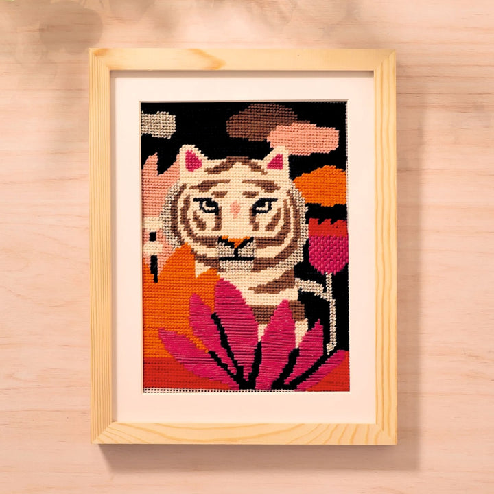 Djeco Atelier 64 - Needlepoint - Wild Cat