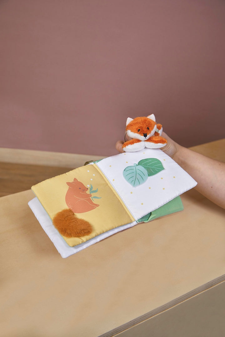 Kaloo Picture Book - Paprika in the Forest