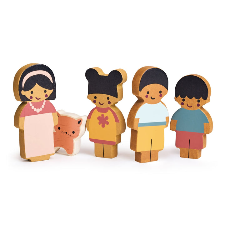 Mentari Wooden Toy Doll Family with Cat