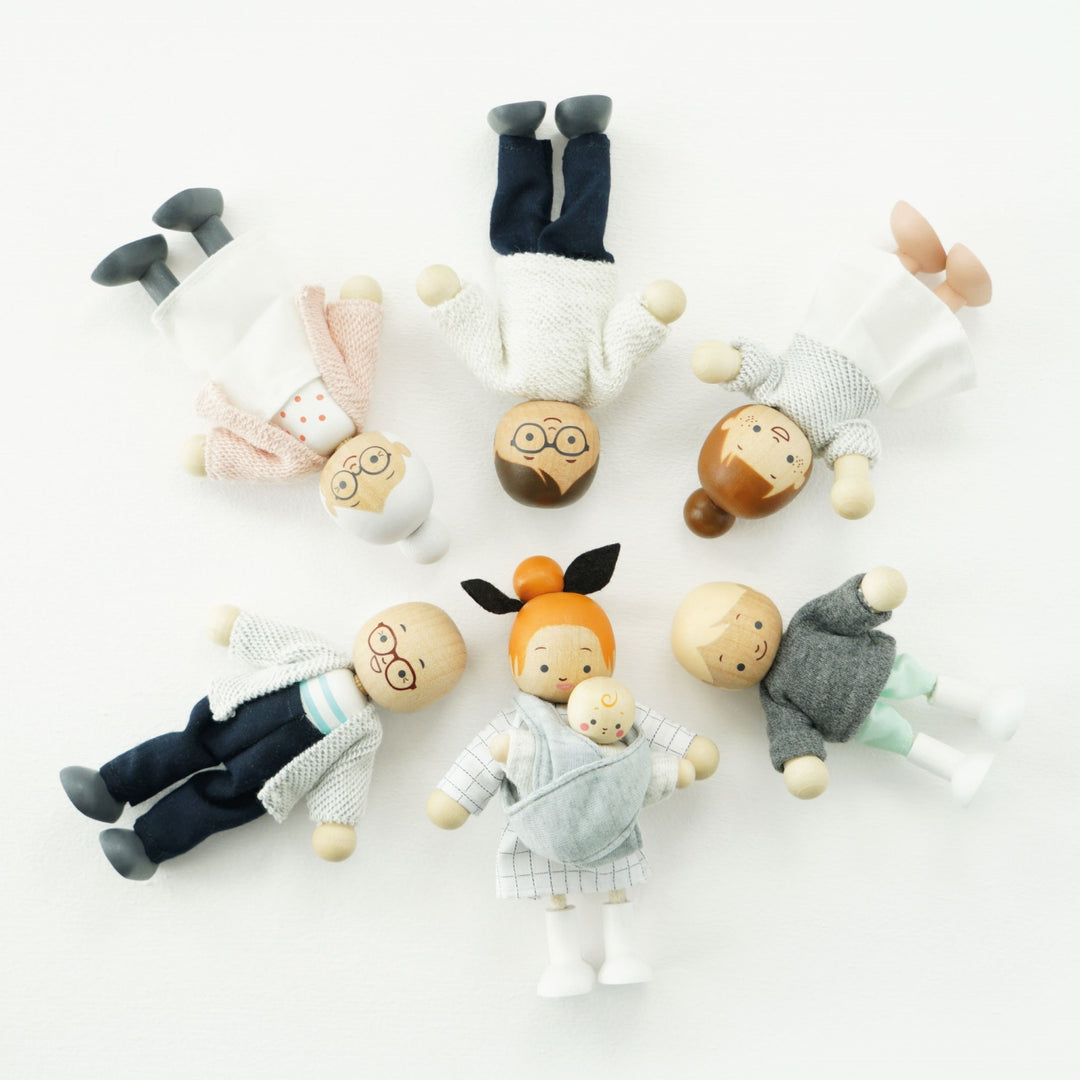 Le Toy Van - Dolls House Family