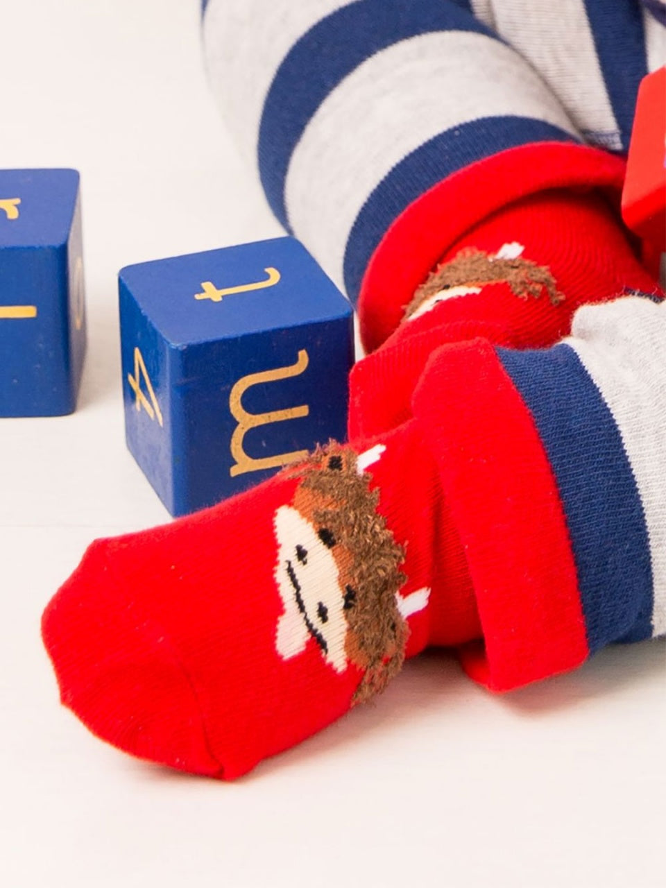 Blade and Rose Socks - Hamish Highland Cow