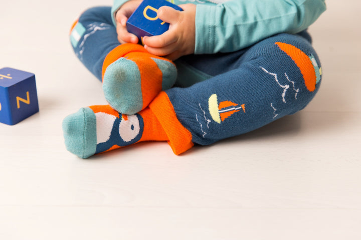 Blade and Rose Socks - Kenzie the Puffin